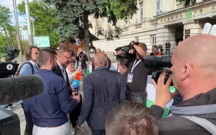 Илиан Илиев ще гледа финала между Лудогорец и ЦСКА (видео)