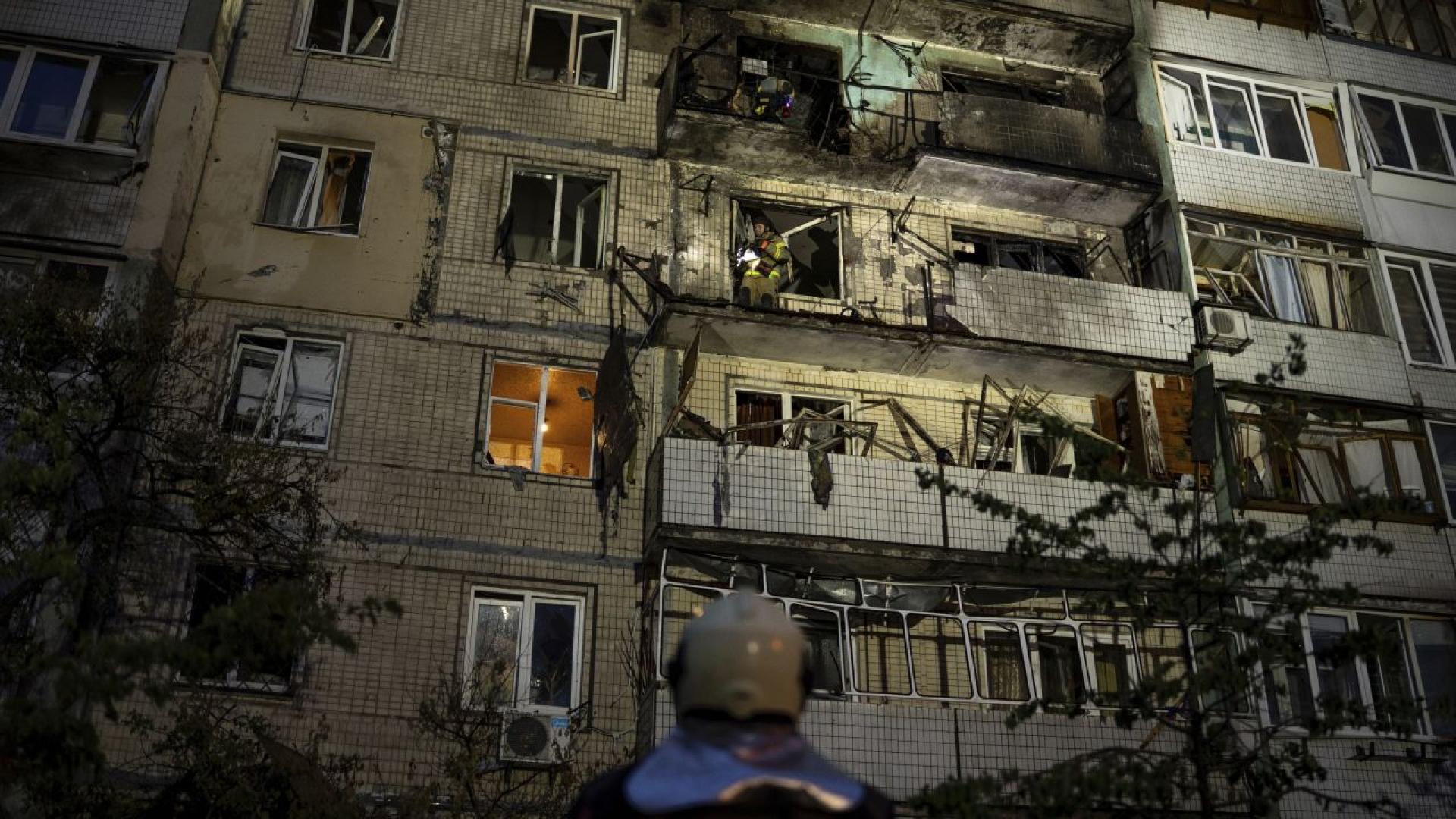 Русия атакува украинската столица Киев в ранните часове на събота