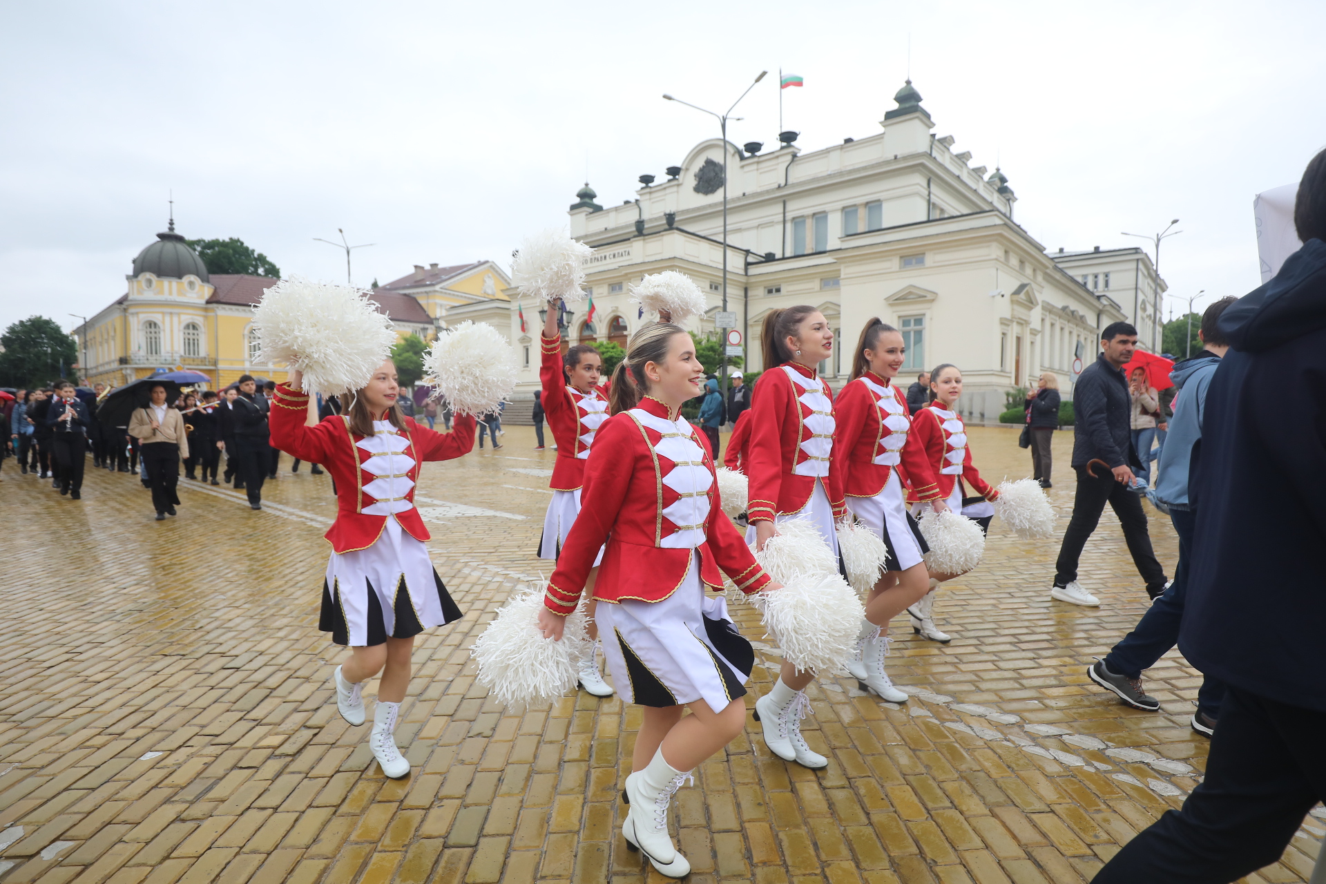 <p>Празничното шествие за 24 май в София</p>
