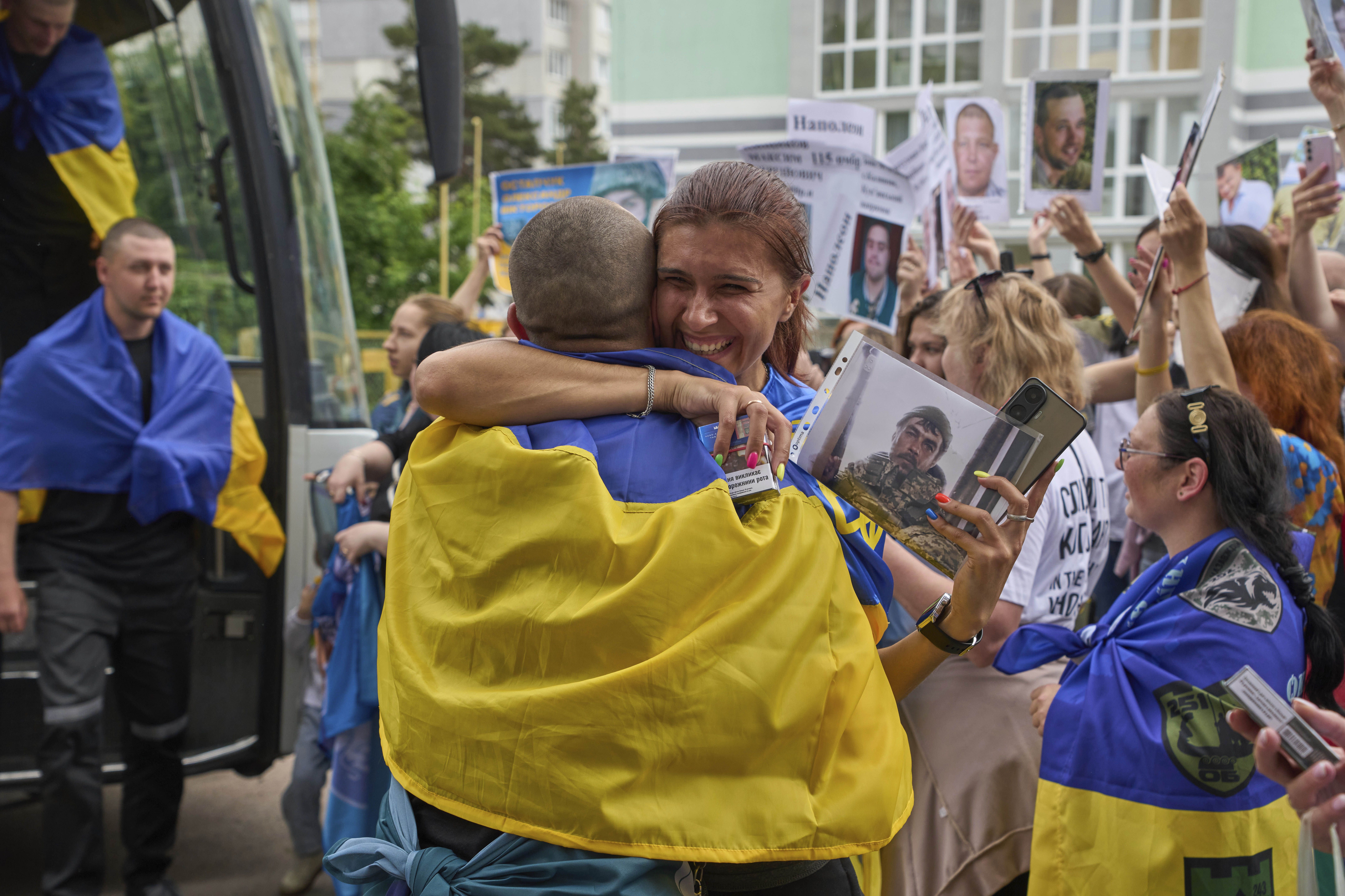 Русия и Украйна извършиха размяна на 300 военнопленници