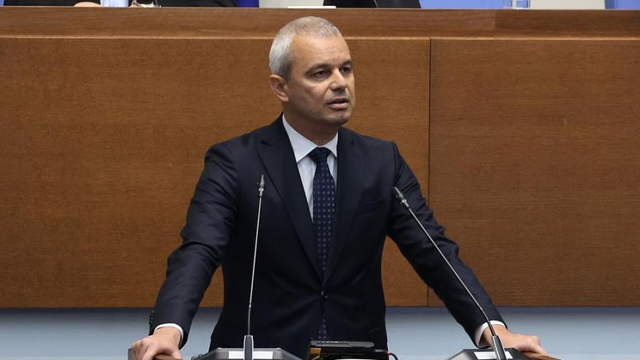 Костадин Костадинов: Правителството си отива, въпросът е кога