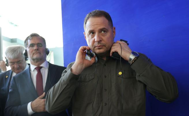 Енигмата на украинската власт: Андрий Ермак - дясната ръка на Зеленски?