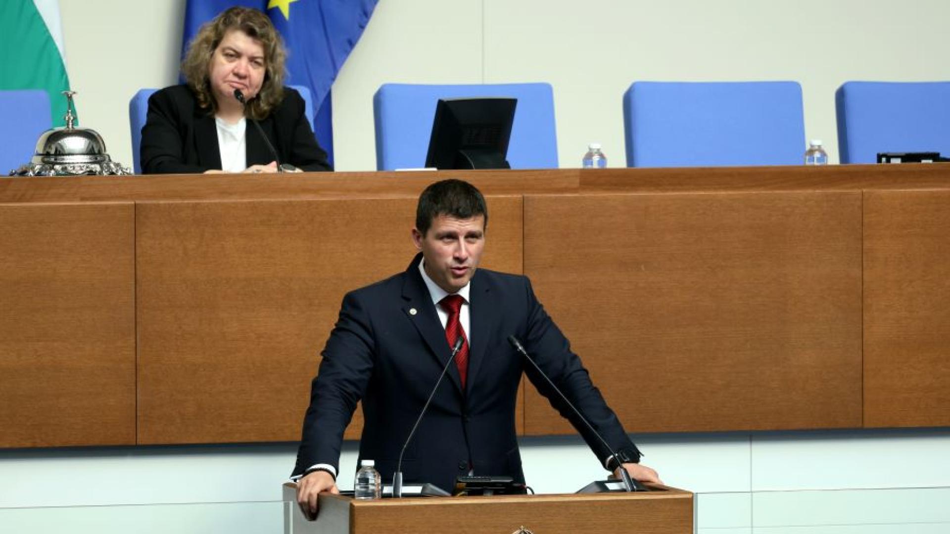 Парламентарната група на Величие излезе с декларация във връзка с