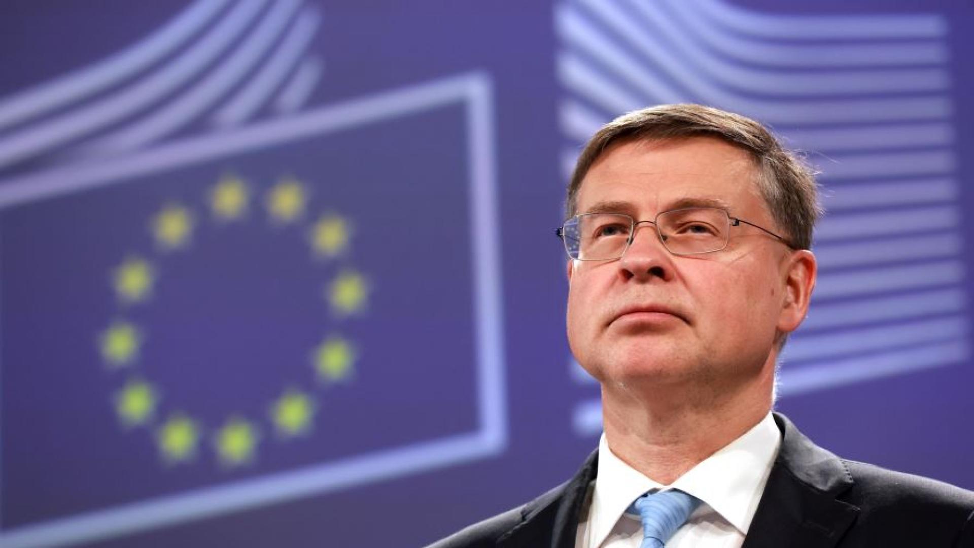 Докладът за конвергенцията публикуван от Европейската комисия заключва че България