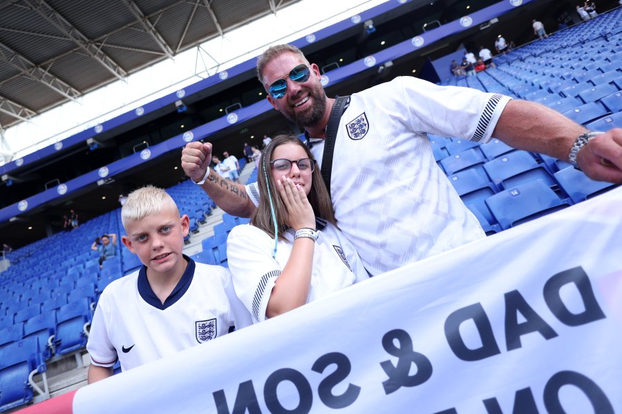 Андора Англия1