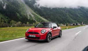 <p>MINI Cooper Cabrio: неподозиран талант (тест драйв)</p>