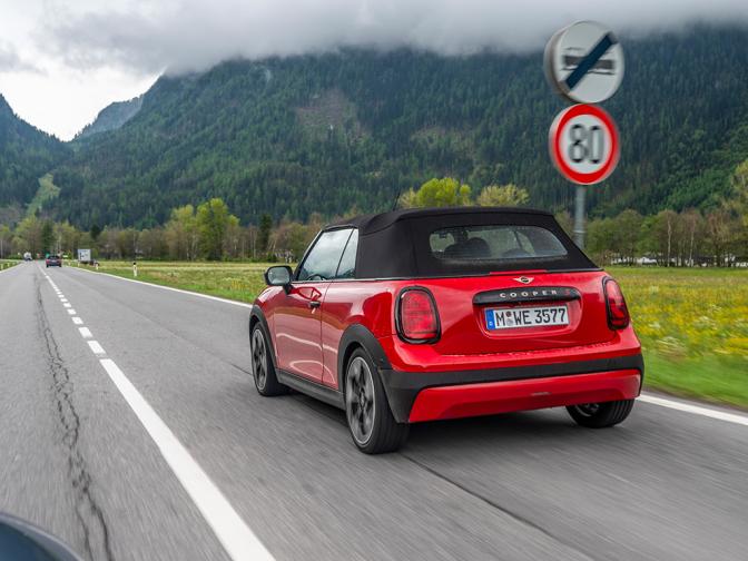 MINI Cooper S Cabrio галерия