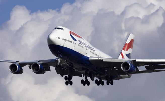 Пореден инцидент с Boeing 787 Dreamliner: Самолет се върна на летището заради отказ на клапите