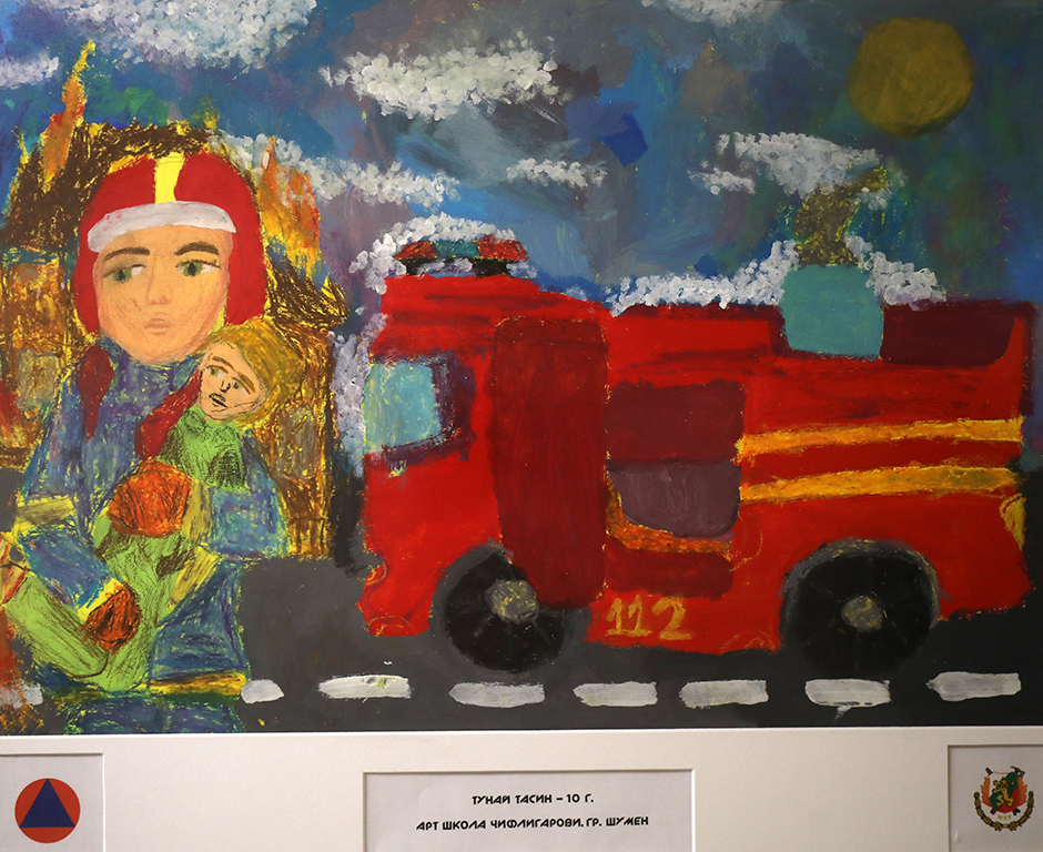 <p>В галерия &bdquo;ИКАР&rdquo; е третата съвместна изложба на ГДПБЗН и галерия &bdquo;ИКАР&rdquo;.</p>