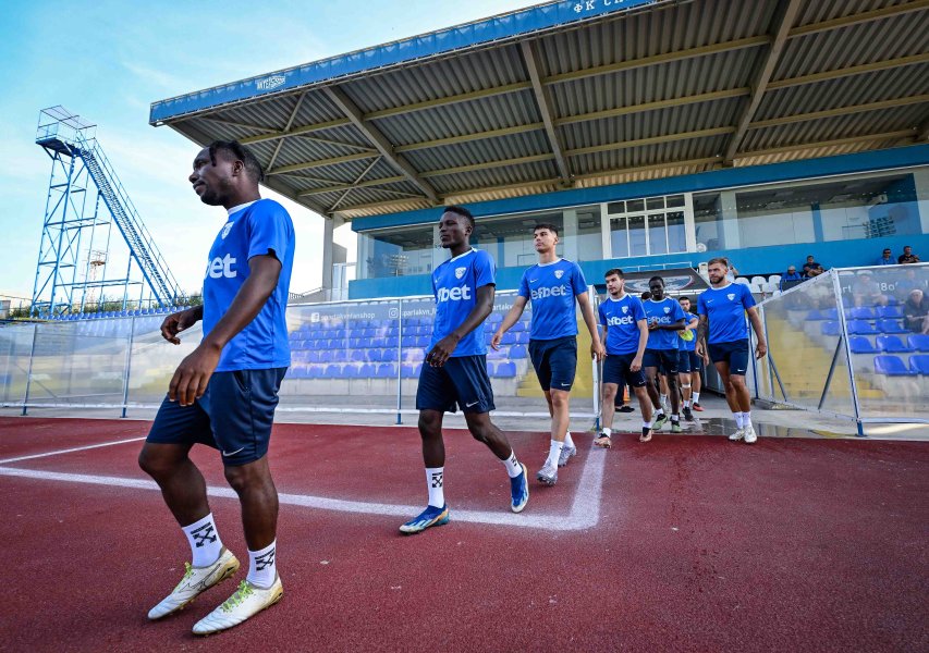 Спартак Варна1