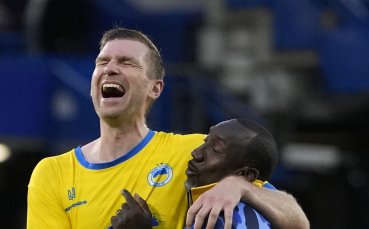 Световен шампион с Германия се завръща на терена