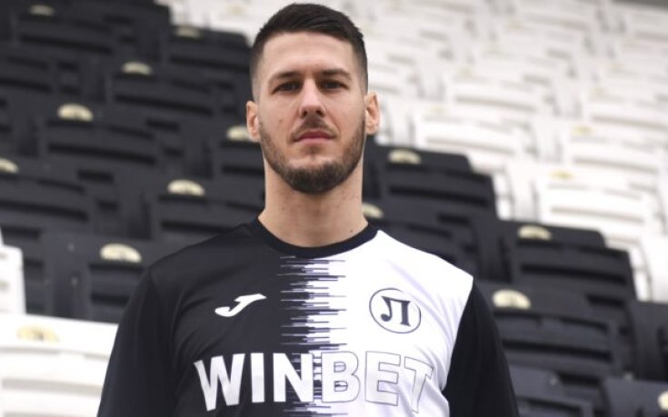 Локомотив Пловдив се раздели с нападател