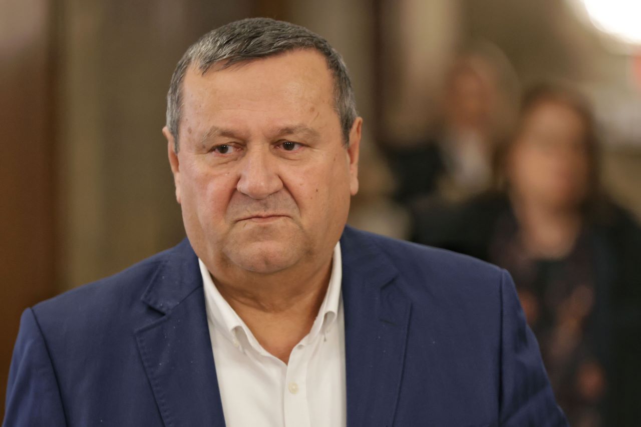 Министър Адемов: Няма да допуснем социалната система да се използва за агитация