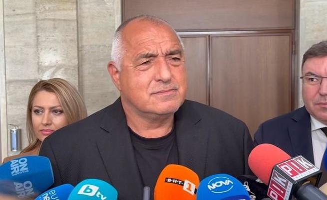 Борисов за скандалите в ПП: Който нож вади, от нож умира