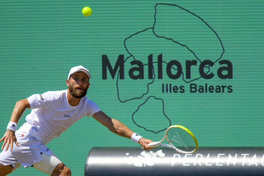 Корентен Муте Талон Грийкспор1