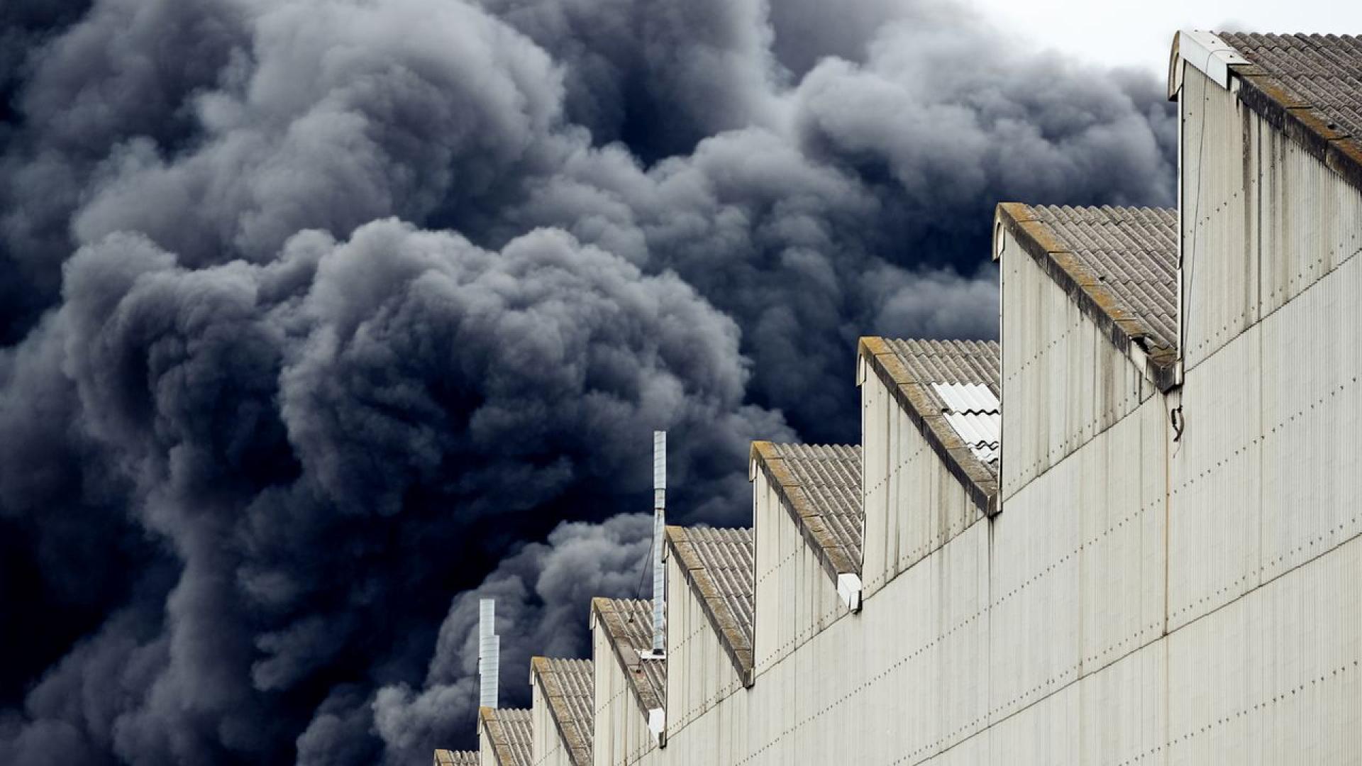 Няколко експлозии в склад за фойерверки в окръг Йоло Северна