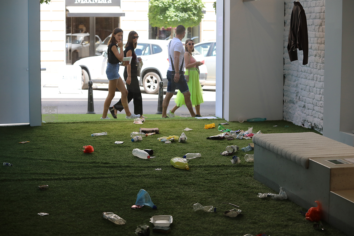 <p>&bdquo;Гранични цветя&ldquo; в центъра на София</p>