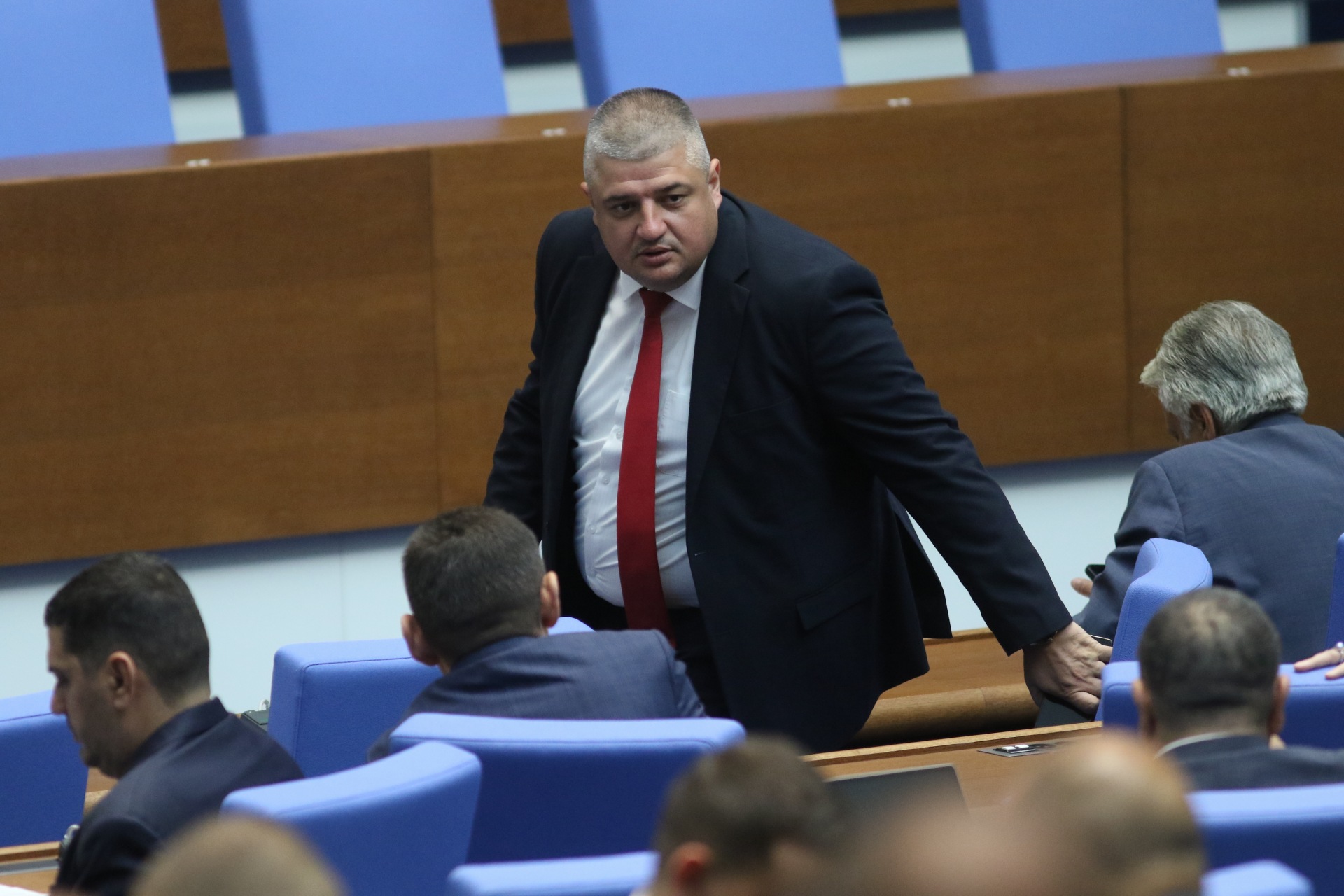 <p>Обсъждането на третия вот на недоверие, внесен срещу кабинета на Росен Желязков.</p>