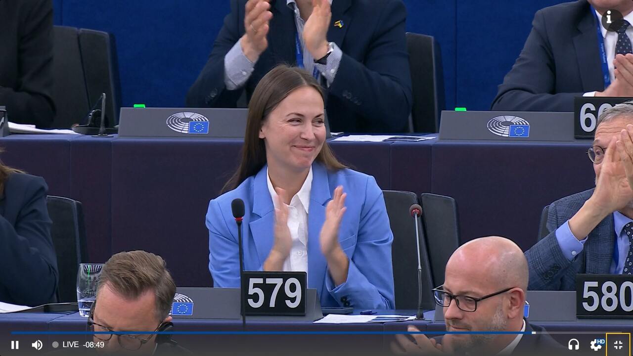 <p>Европарламентът каза &quot;да&quot;! Решаващ вот за България в еврозоната.</p>