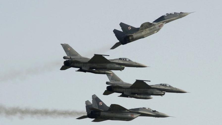 <p>Полша вдигна самолети в бойна готовност след руски удари срещу Украйна</p>