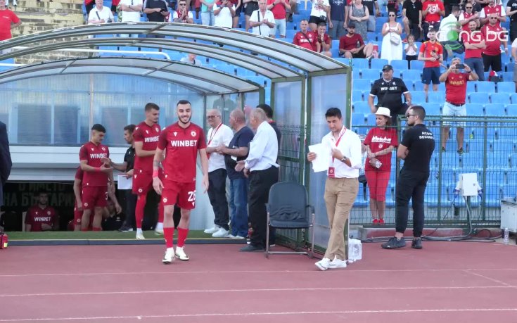 Представяне на играчите на ЦСКА преди новия сезон в efbet Лига (видео)