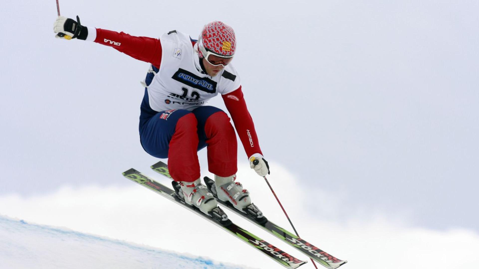 Олимпийският медалист по ски крос Аудун Грьонволд почина след като беше