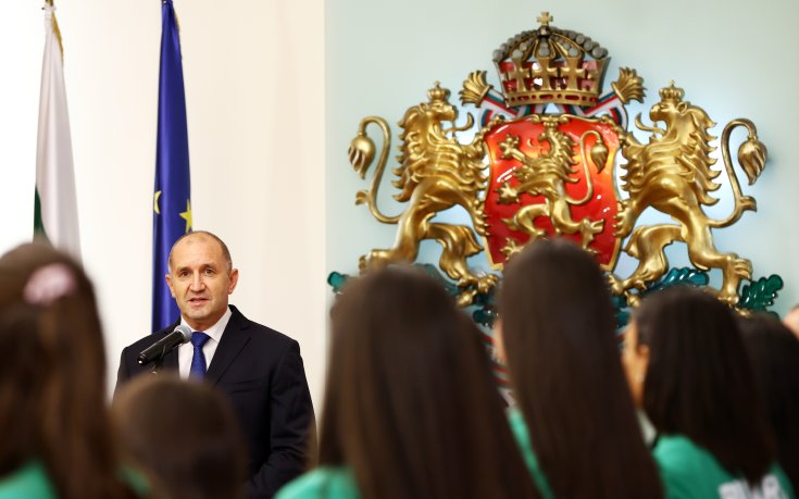 Президентът Радев награди Иван Иванов и Александър Василев след успехите им на Уимбълдън