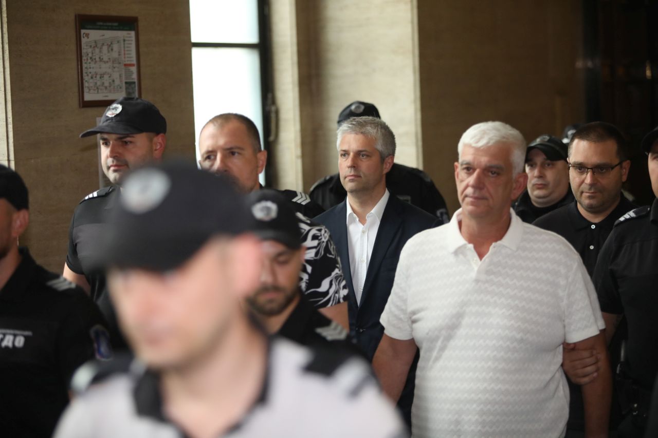 <p>Съдът гледа мярката за неотклонение на кмета на Варна Благомир Коцев</p>