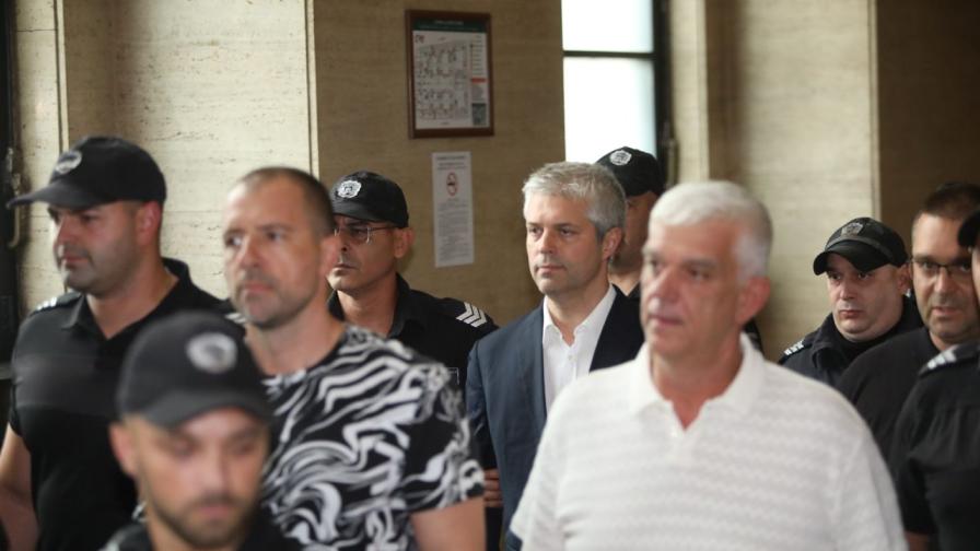 Разследват заплаха за убийство срещу сестрата на Благомир Коцев