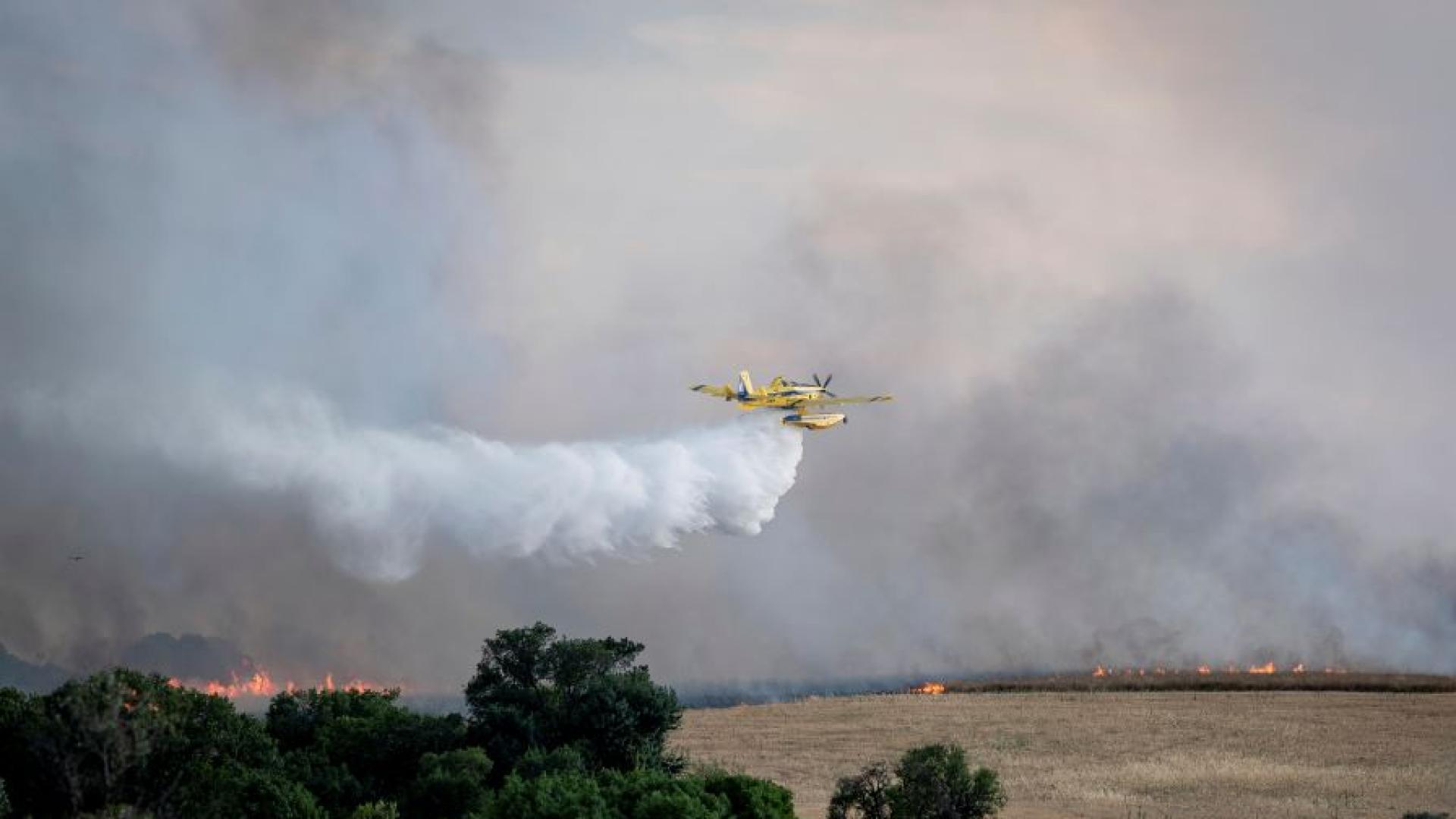 Огромен горски пожар бушува в района на Мадрид и димът