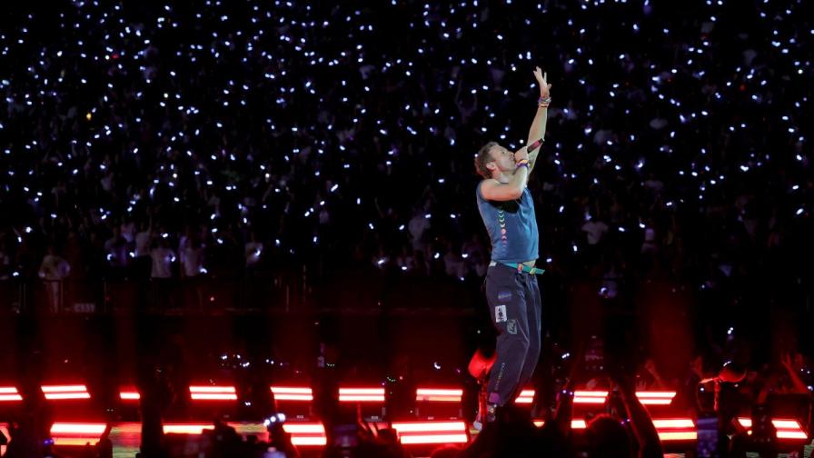 <p>Хванаха в изневяра техношеф на концерт на Coldplay, жена му реагира светкавично</p>