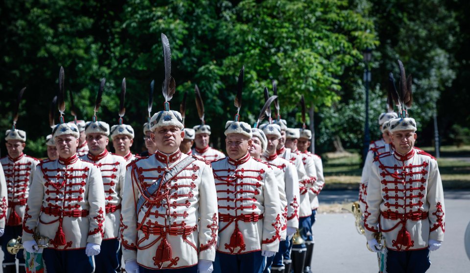 Левски почете Апостола1