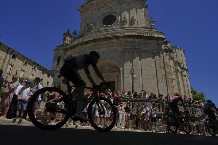 Обиколка на Франция1