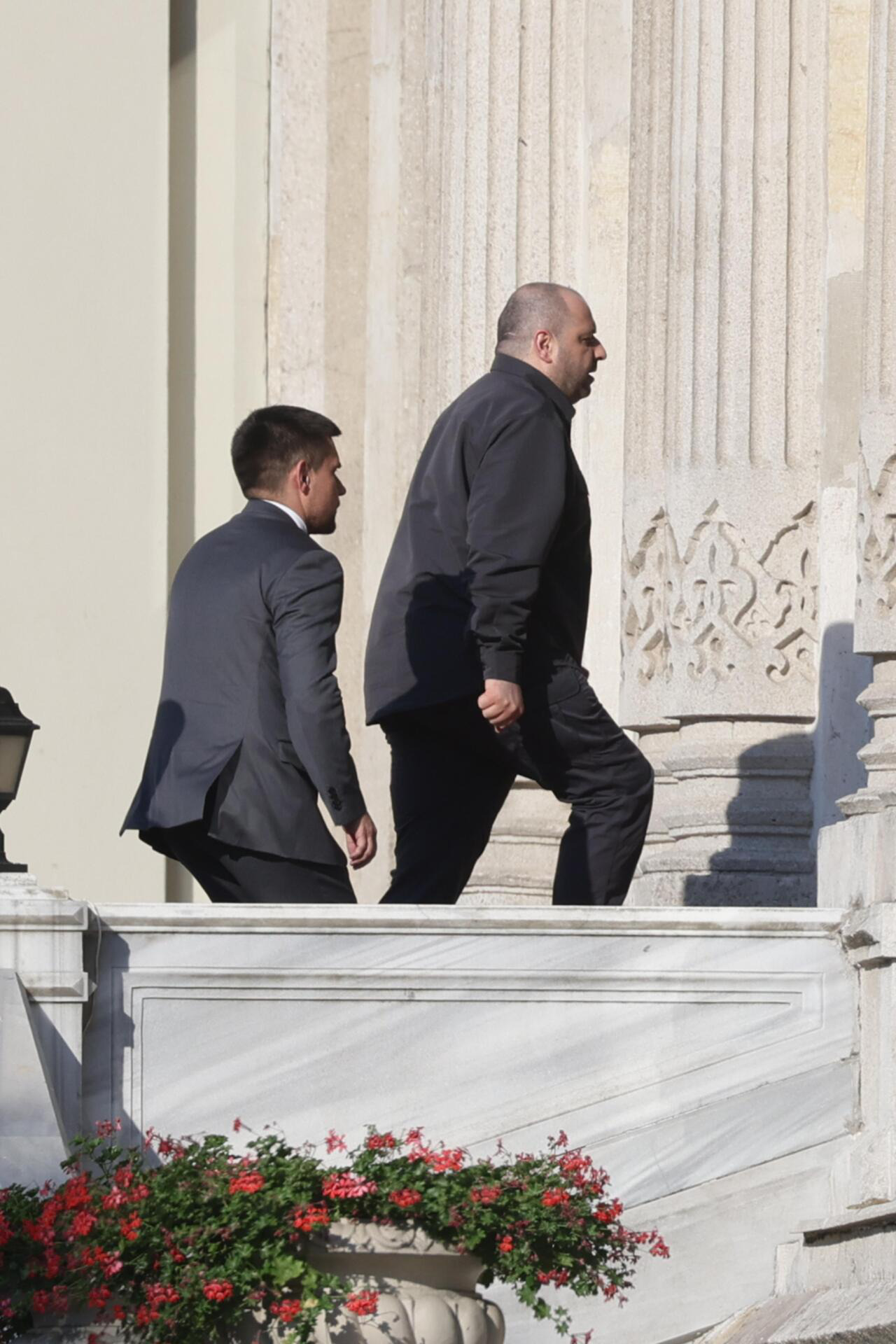 Представители на Украйна и Русия пристигнаха в двореца "Чираган".