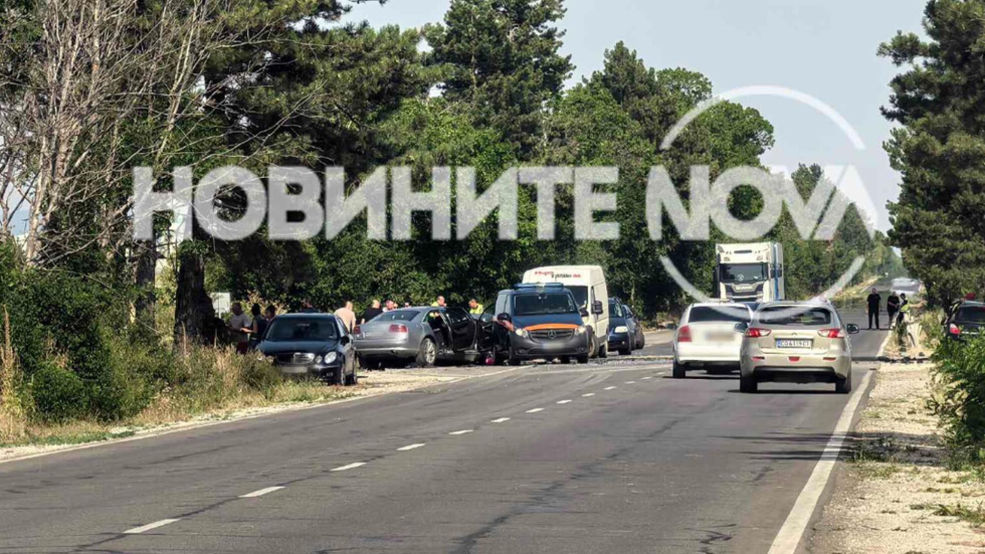 Тежка катастрофа с три жертви е станала на главния път I 6