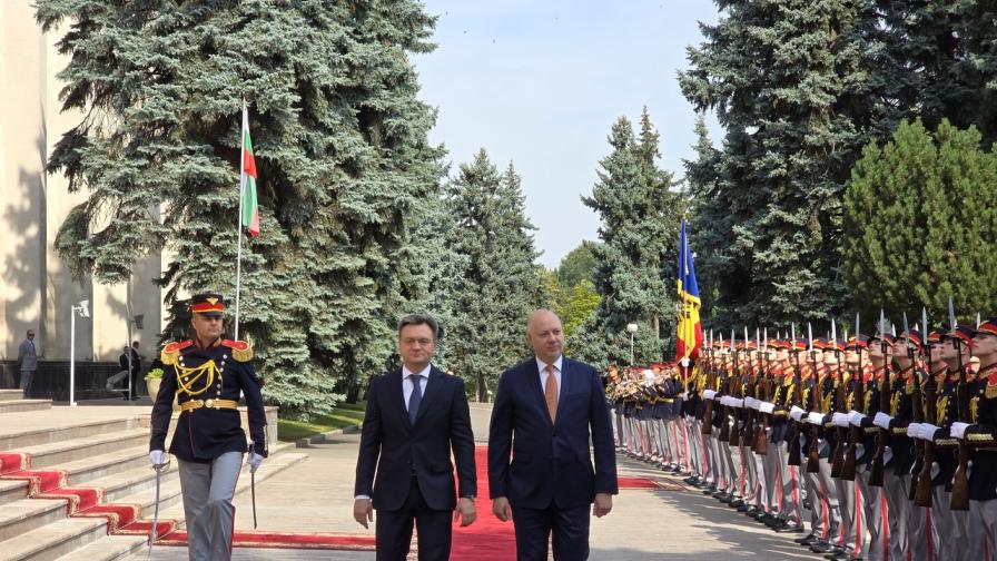 Премиерът Желязков на визита в Молдова