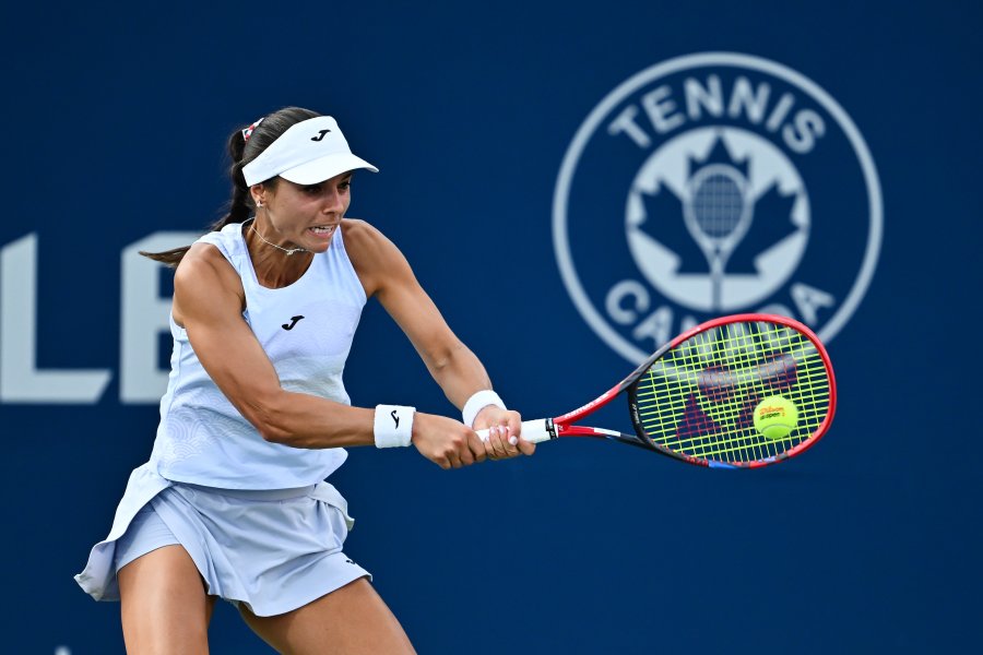 Виктория Томова1