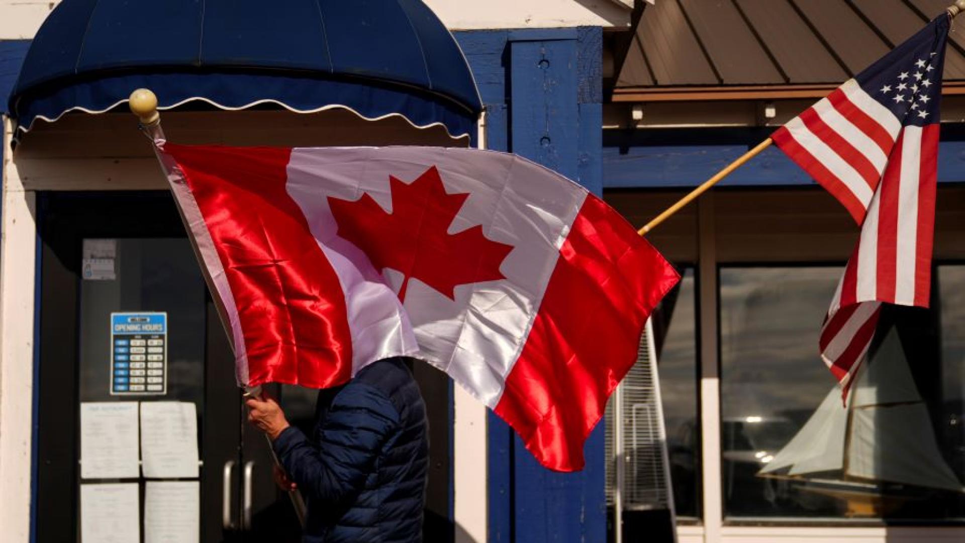 Президентът на САЩ Доналд Тръмп подписа вчера указ за увеличаване