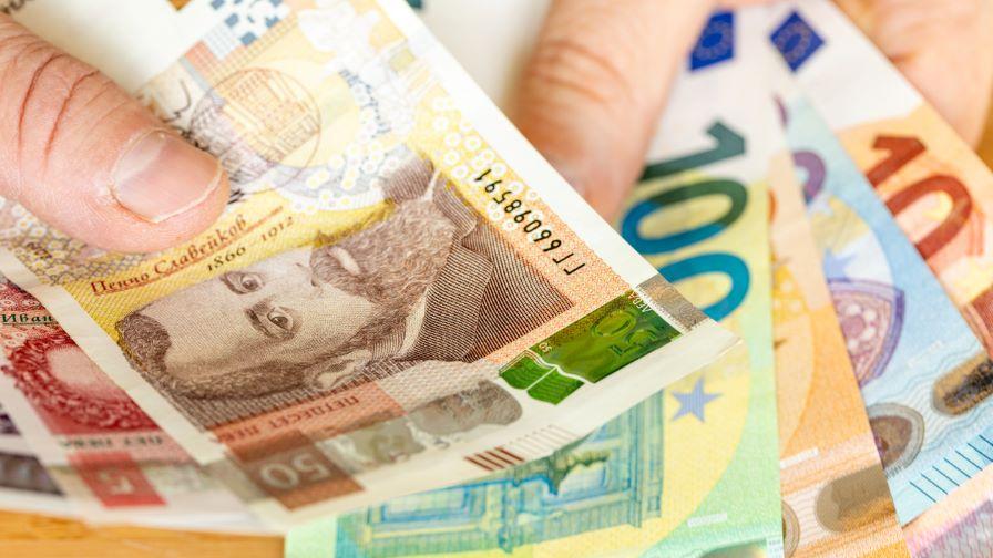 <p>МВР и &bdquo;Български пощи&ldquo; засилват мерките за сигурност при обмен на левове с евро</p>