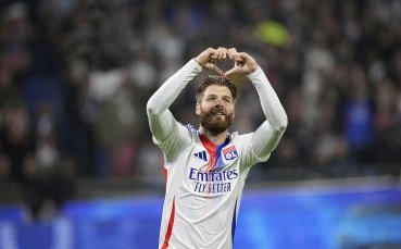 Хърватски защитник на Лион ще играе в Реал Сосиедад