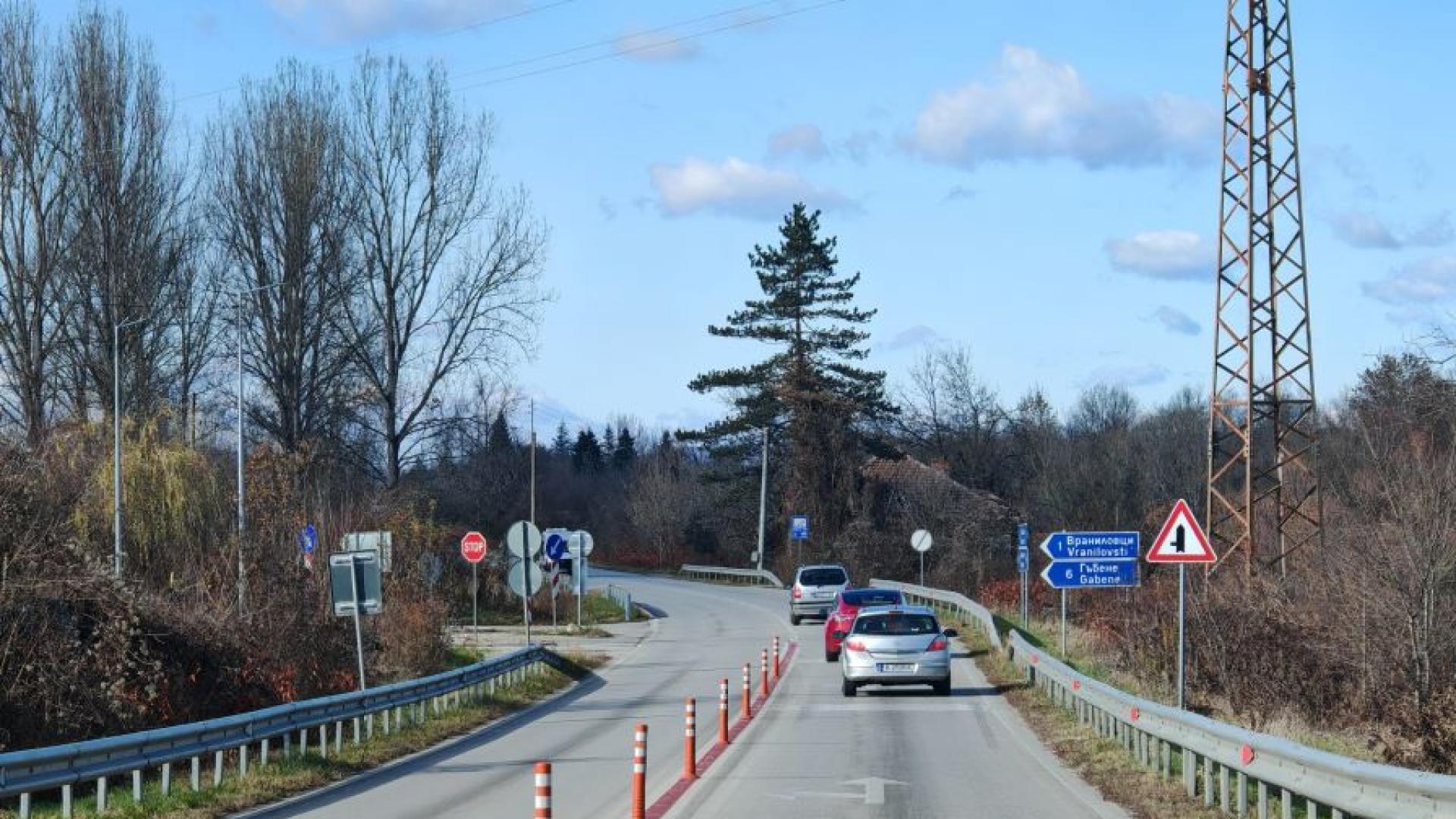 Движението по пътя Габрово – Севлиево е ограничено поради тежко