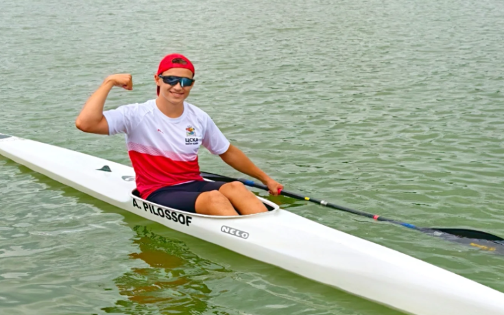 Синът на фолкзвезда жъне успехи в каяка