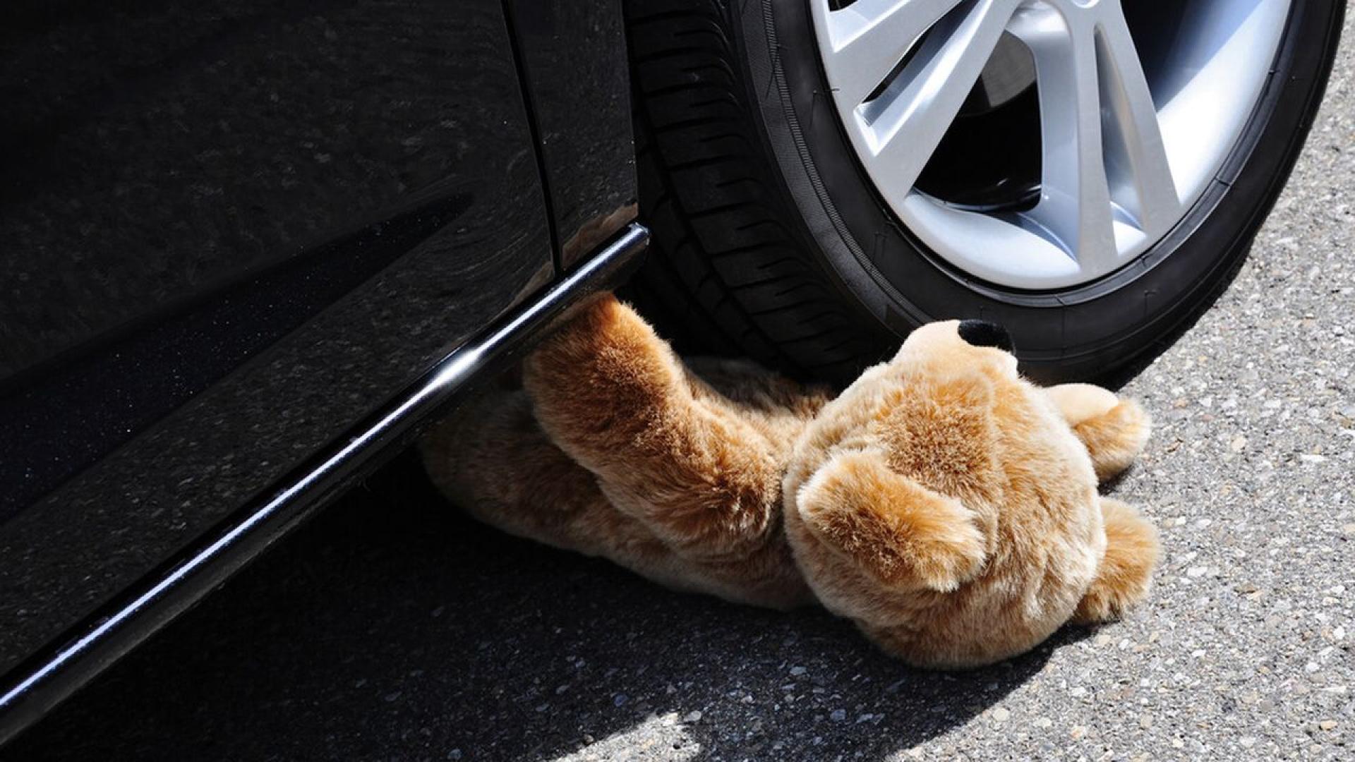 Лек автомобил блъсна седемгодишно дете в Кубрат съобщиха от ОД