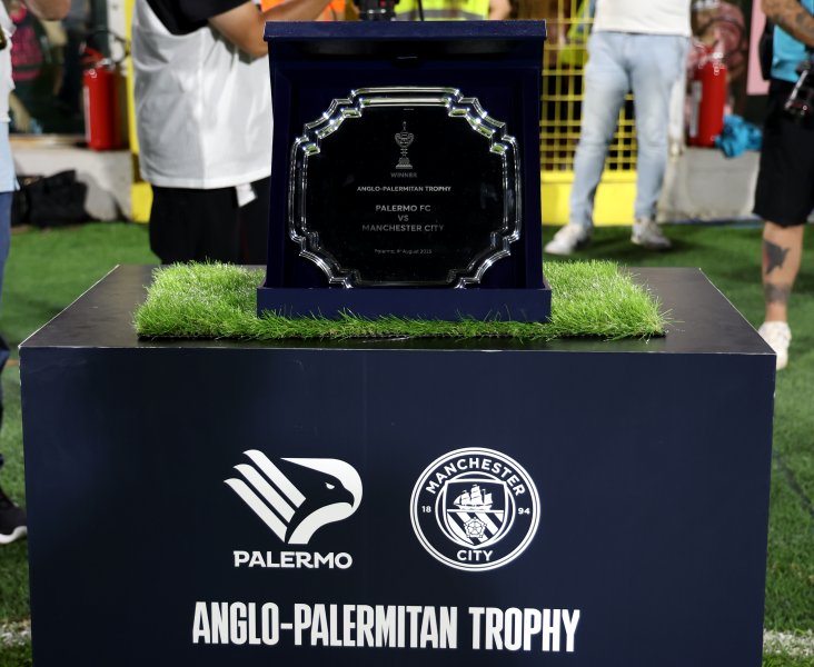 Палермо Манчестър Сити1
