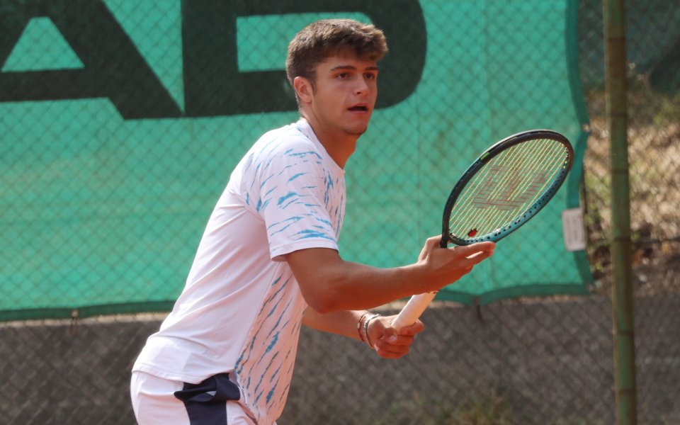 Александър Василев продължава напред на US Open