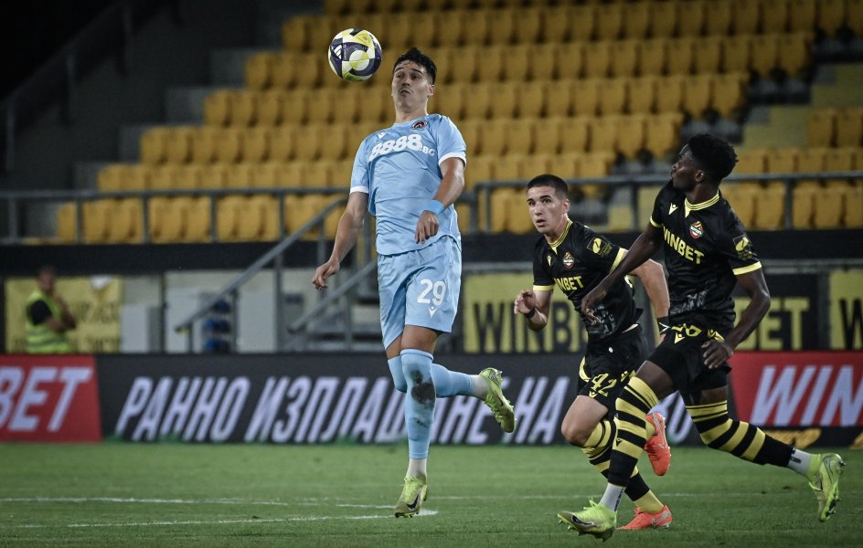 Ботев Пловдив Локомотив София1