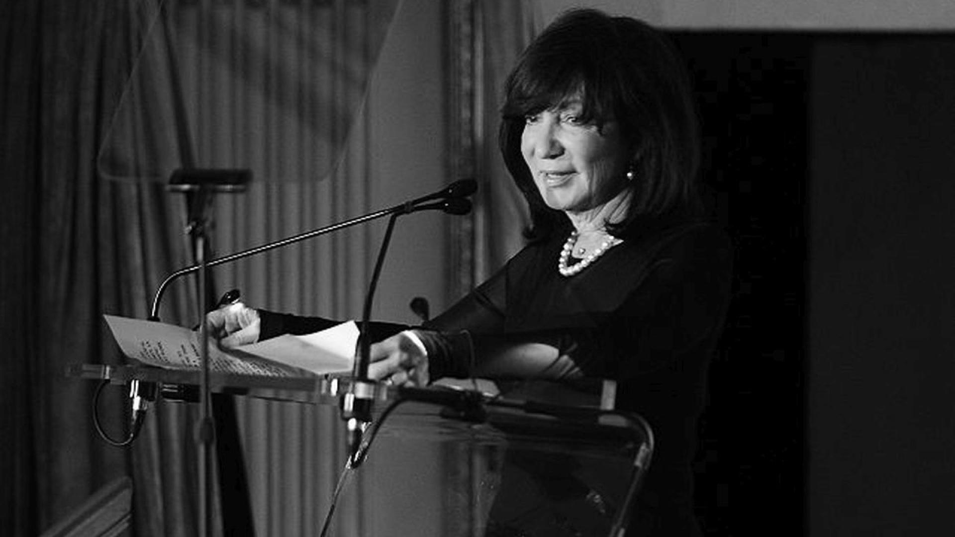 Основателят на Amazon Джеф Безос съобщи че майка му Джаклин