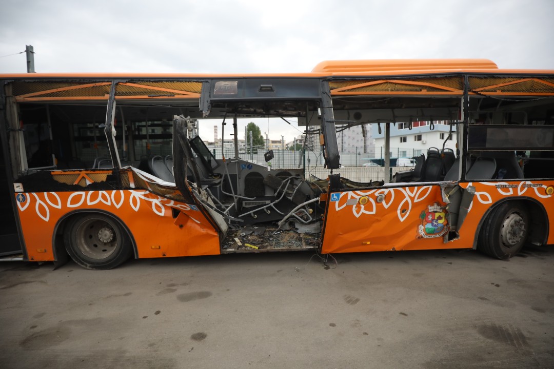 <p>Автобусът от катастрофата на бул. &quot;Възкресение&quot;.</p>