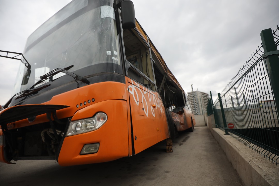 <p>Автобусът от катастрофата на бул. &quot;Възкресение&quot;.</p>