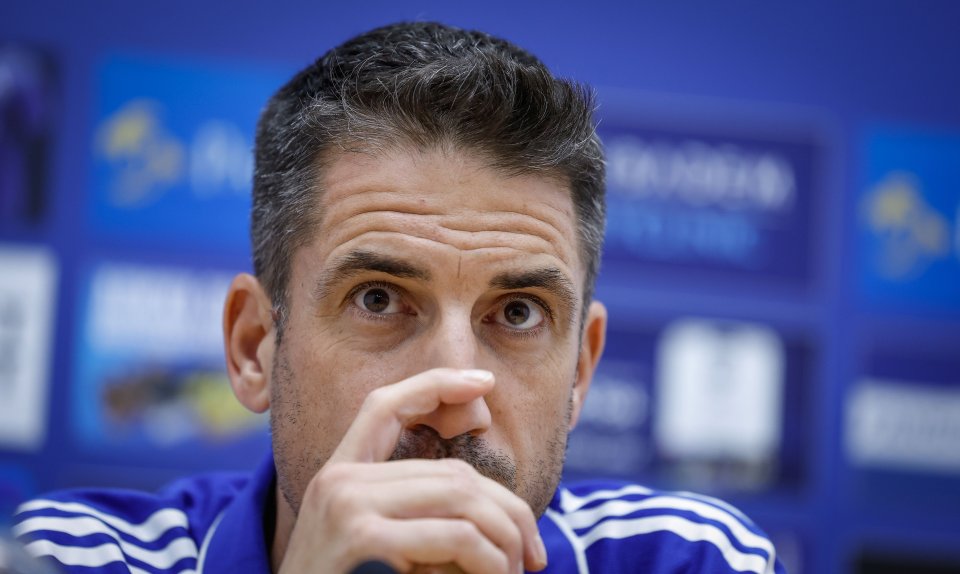 Пресконференция на Хулио Веласкес преди мача с АЗ Алкмаар1